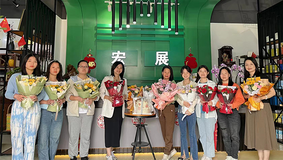展現(xiàn)她的力量，閃耀做自己 | 宏展女神節(jié)活動